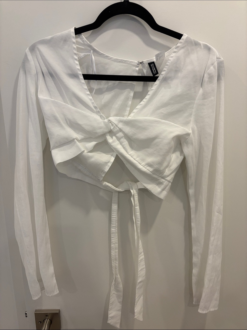 H&M White Long-Sleeve Tie-Front Crop Top